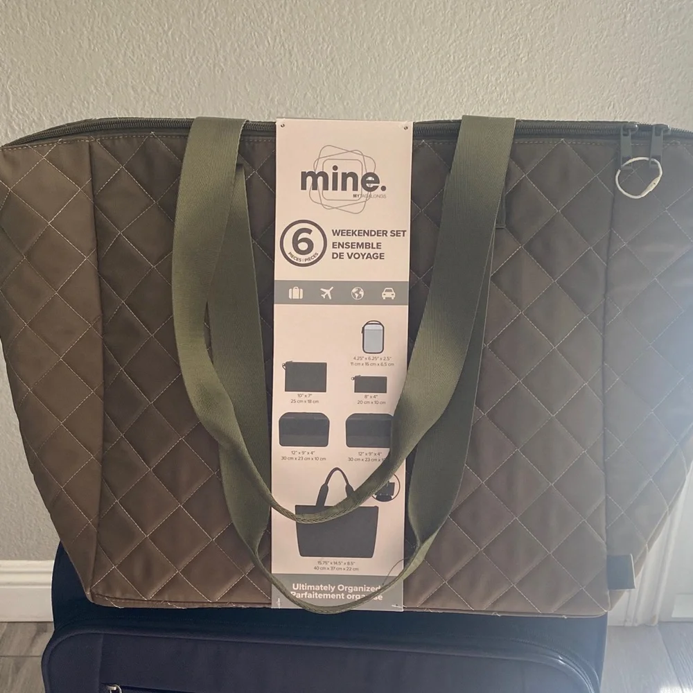Mine Olive Green Quilted Travel Tote with Packing Cubes and Accessory Pouches